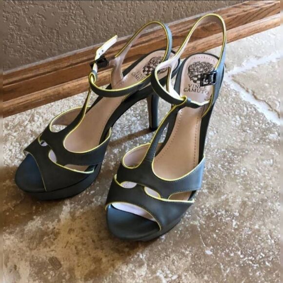 Vince Camuto Trinna Platform T-Strap Heels size 5.5 - Picture 2 of 5